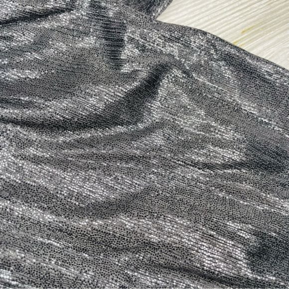 Baby jumper shiny black with matching bow for party’s or Christmas 0-6 months - Picture 4 of 4